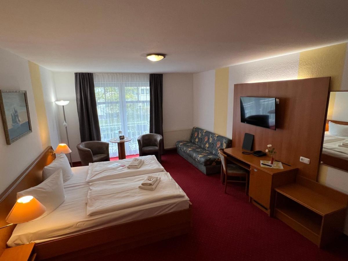 Hotel Poseidon Ostseebad Kühlungsborn Екстериор снимка