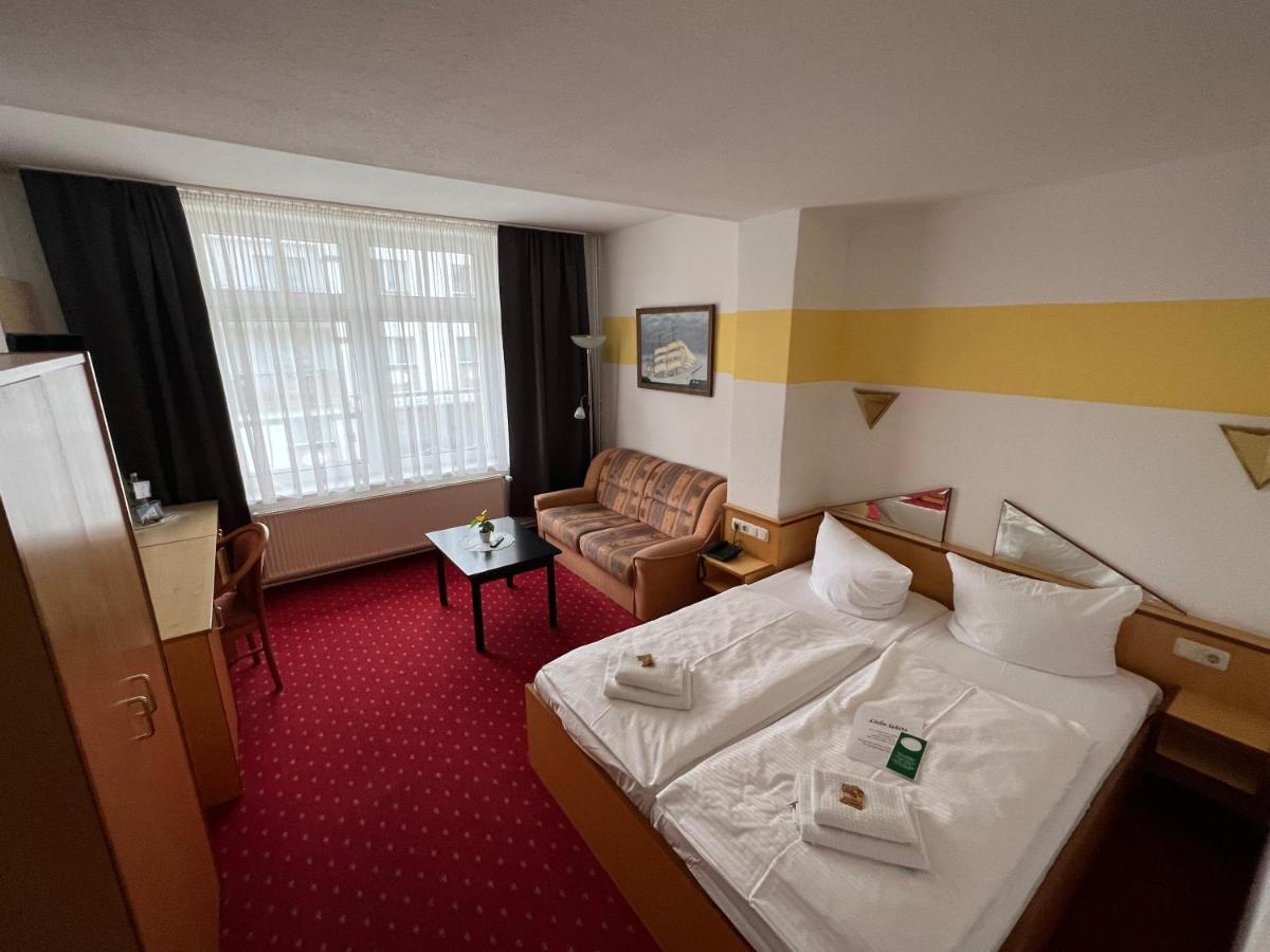 Hotel Poseidon Ostseebad Kühlungsborn Екстериор снимка