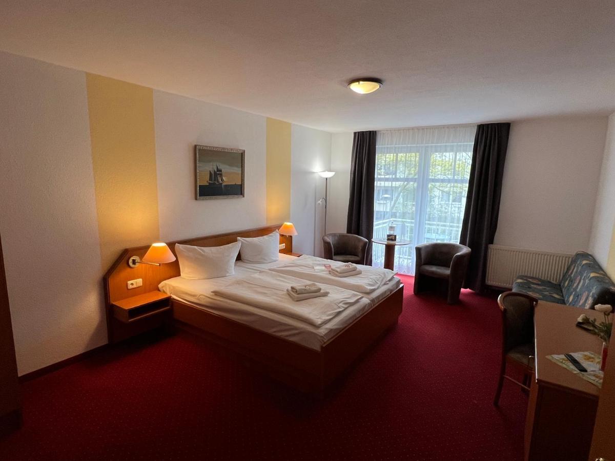 Hotel Poseidon Ostseebad Kühlungsborn Екстериор снимка