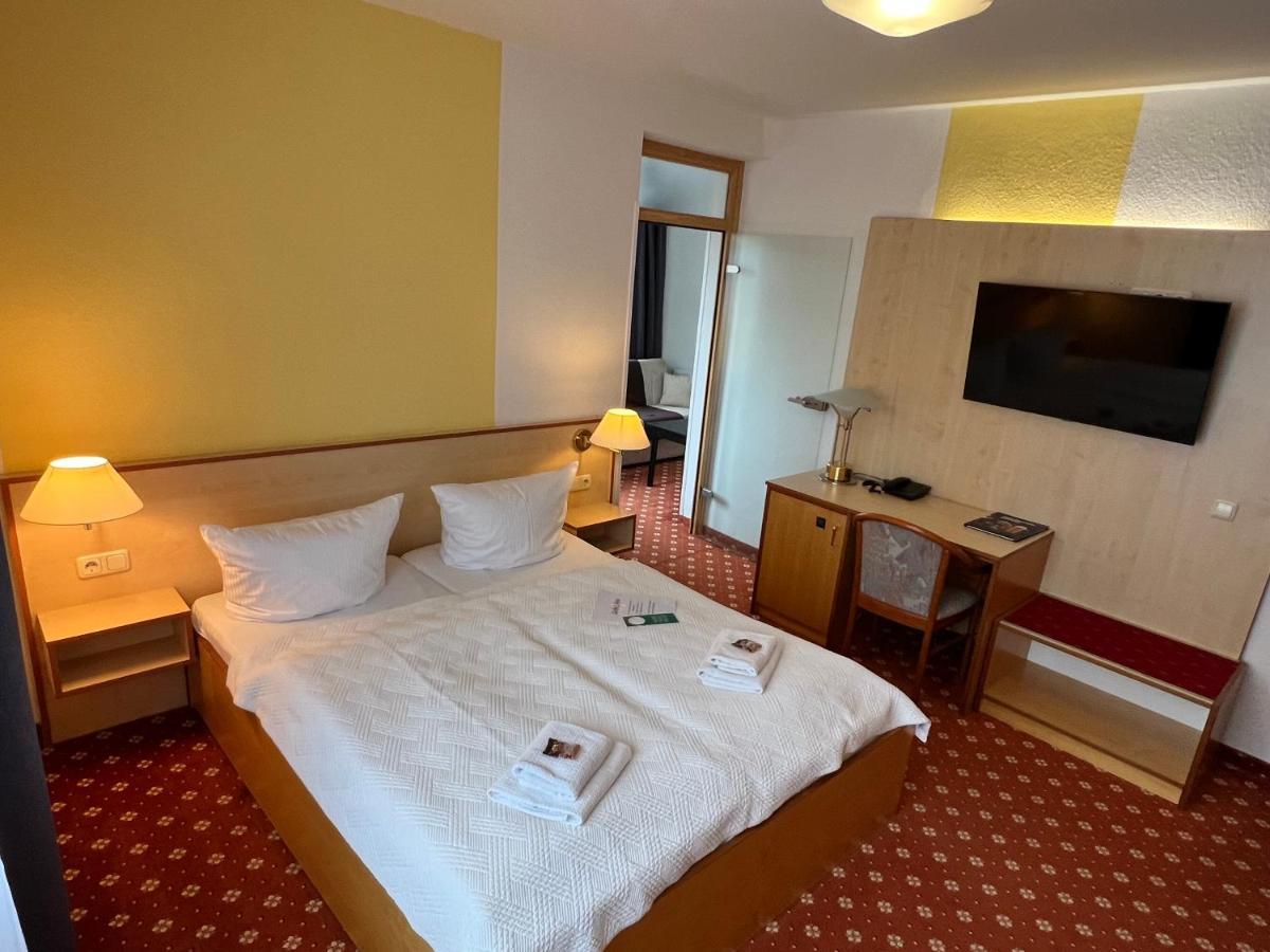 Hotel Poseidon Ostseebad Kühlungsborn Екстериор снимка