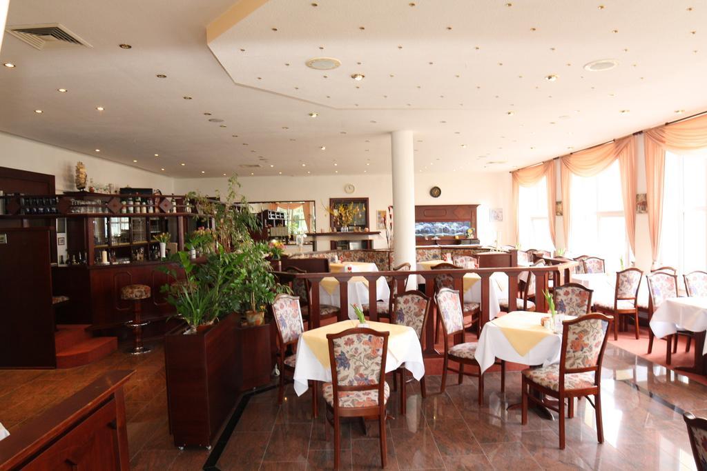 Hotel Poseidon Ostseebad Kühlungsborn Екстериор снимка